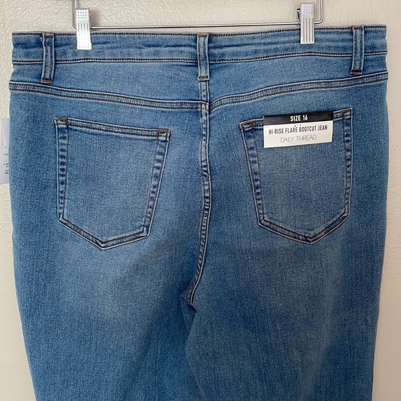 NWT Daily Thread Hi Rise Flare Bootcut Jean. 16 - Picture 7 of 8